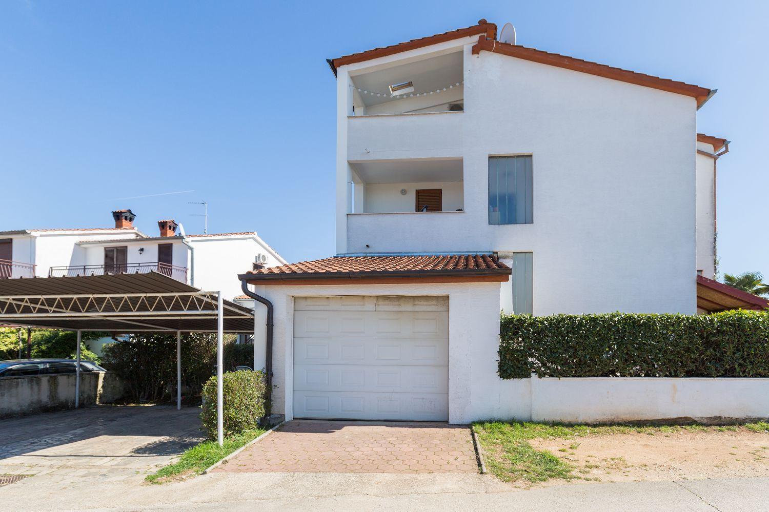 Modernes Mit Meerblick, Stylischem Interieur, Privatem Balkon, Grill, Klima, Wifi